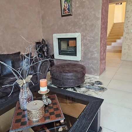 Family Hotel Komhotel Berkovitsa Εξωτερικό φωτογραφία